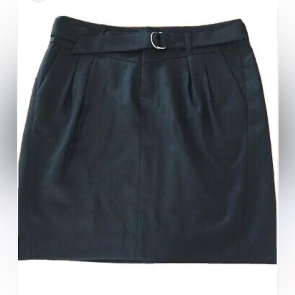 Banana Republic 97% wool mini skirt - Picture 2 of 5